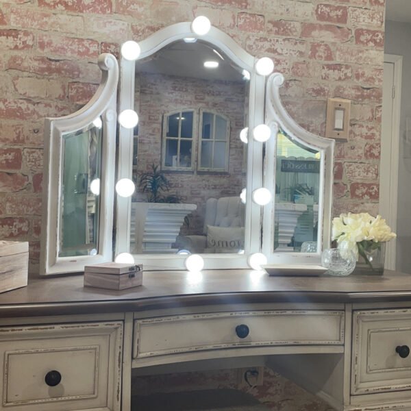 Traditional Cottage 3 Drawer Vanity Set with Dovetail