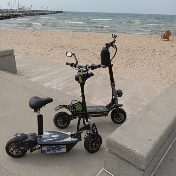 UberScoot 1600w 48v Electric Scooter, Black